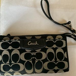 Coach Wristlet BRAND NEW